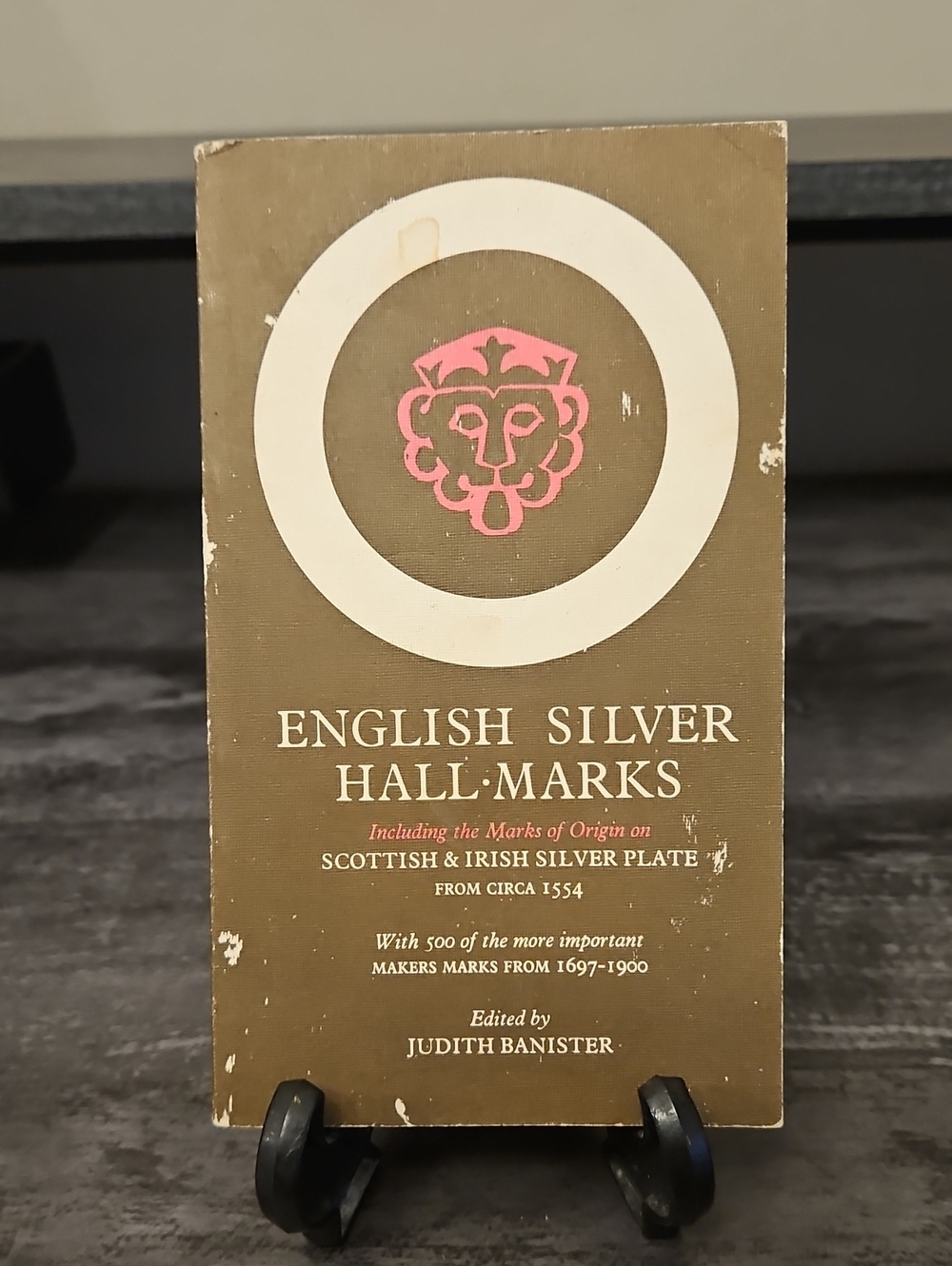 VTG English Silver Hallmarks Pocket Guide Book Judith Banister Antique Reference
